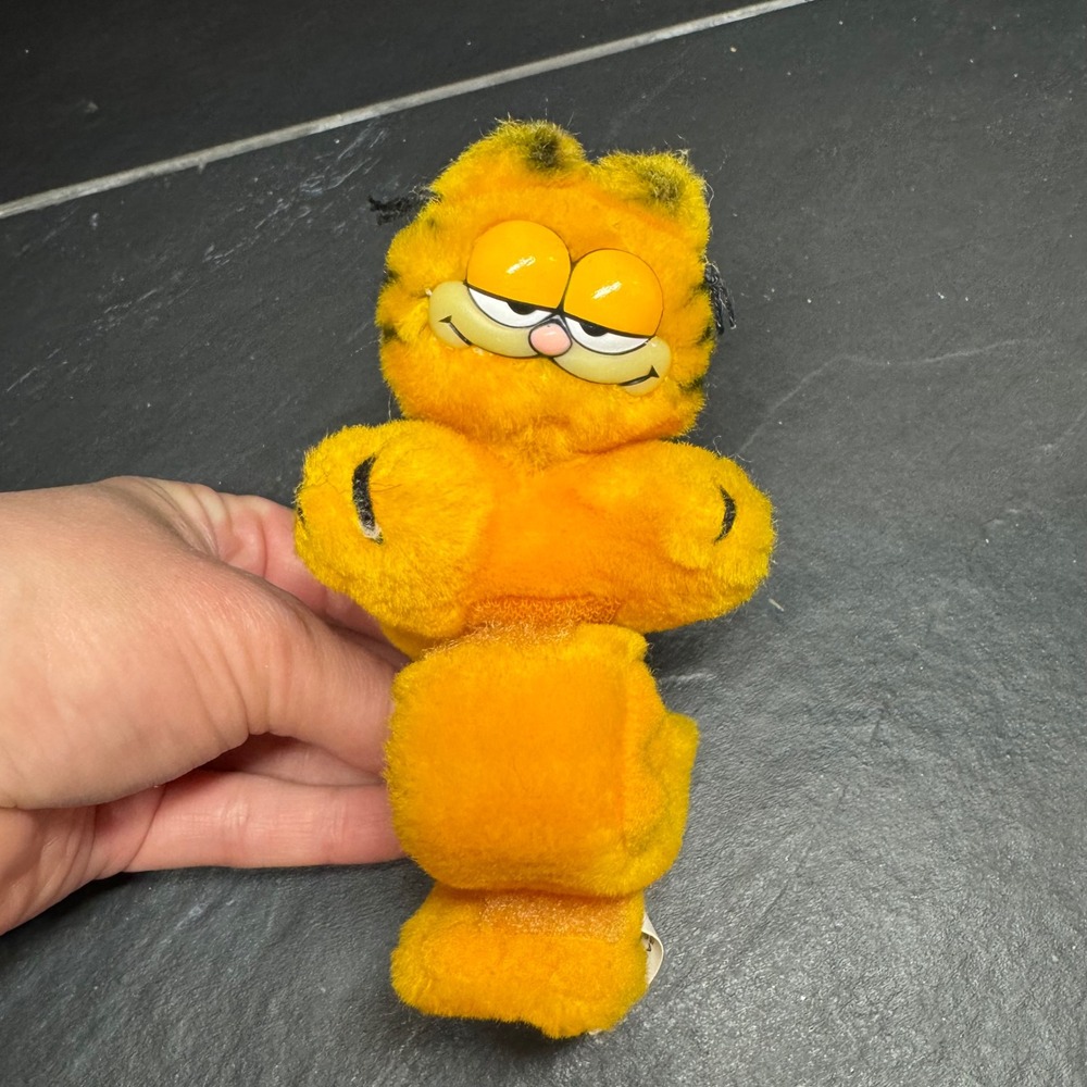 Vintage 1981‎ Garfield Nelsonic Digital Watch with Dakin Plush Cover Orange Kids